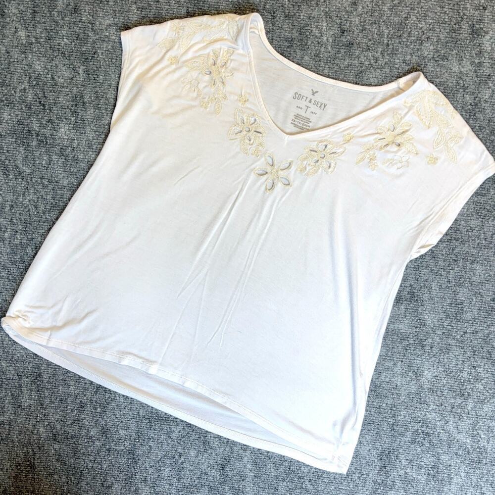 American Eagle Soft & Sexy XS Ivory Embroidered Floral Cap Sleeve Knit Top